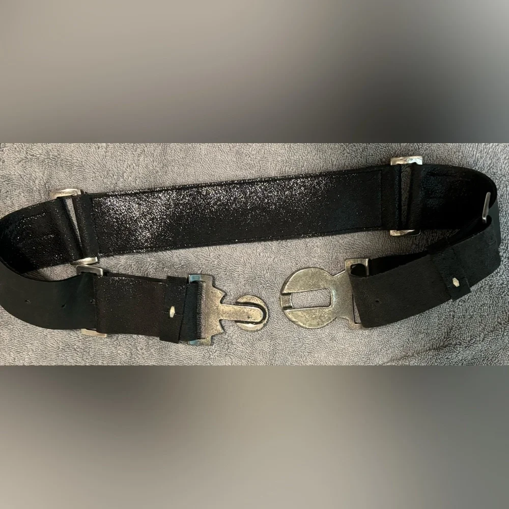 Badgley Mischka Women’s Italian Leather Black Metallic Adjustable Belt